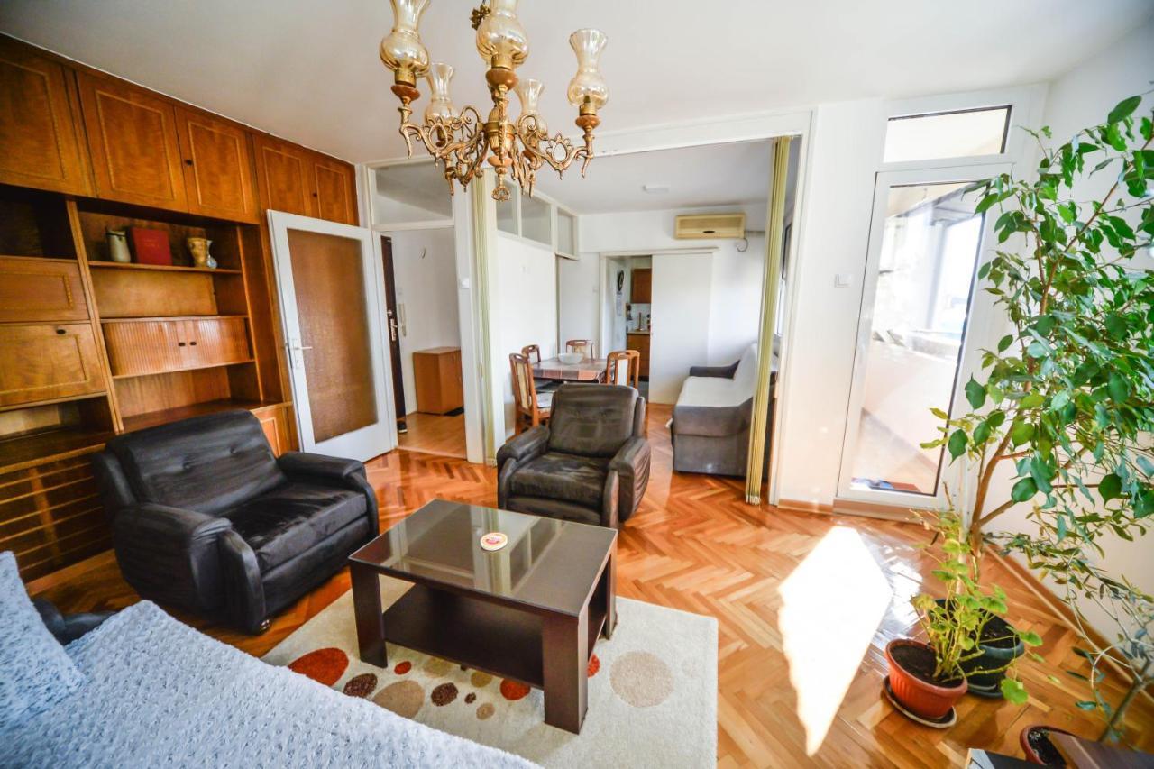 Apartman Centar Lux Pirot Exteriér fotografie